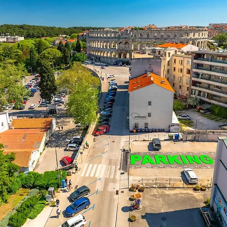 Apartamento Aaa & With Free Private Parking *